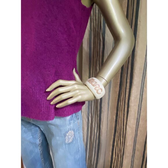 NWT Marc by Marc Jacobs Cream Pearl Logo Resin Cuff Bracelet - Picture 2 of 6